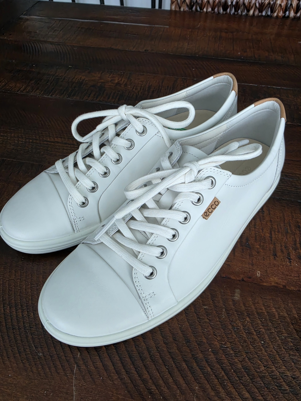 ECCO White Leather Lace-Up Sneakers